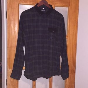NWOT Threadbare Blue and Green Flannel Shirt